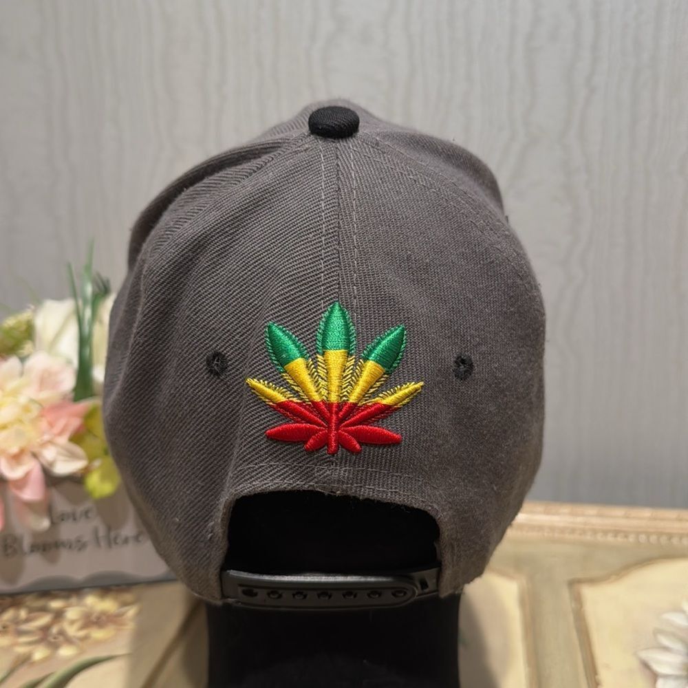 HowD Jamaican KUSH Marijuana Leaf Front Back Embroidery Snapback Cap Hat Unisex - Picture 6 of 15